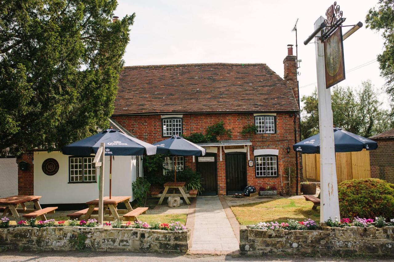 George And Dragon Hotel Хоршъм Екстериор снимка